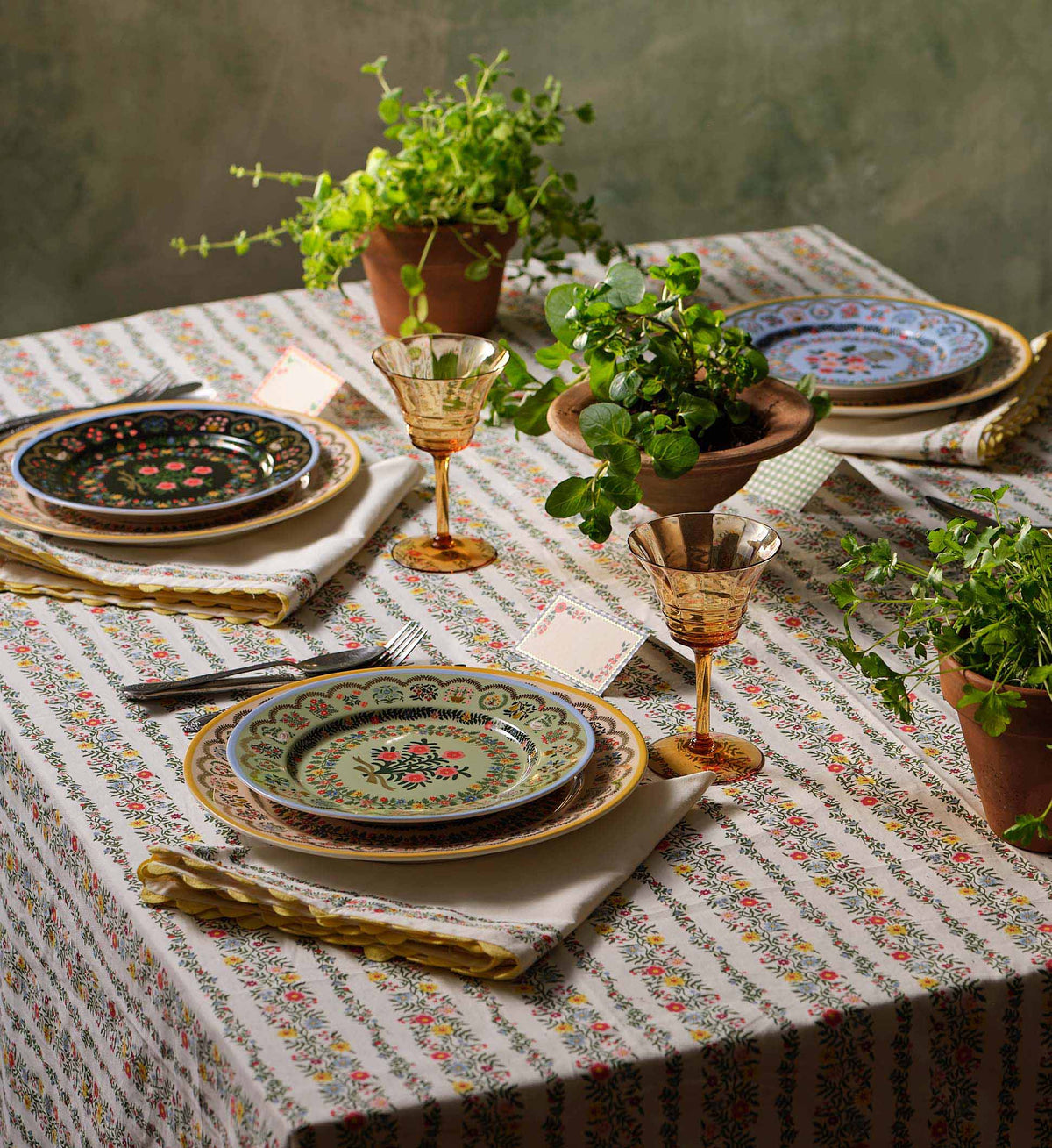 Cotton Tablecloth - Rosette