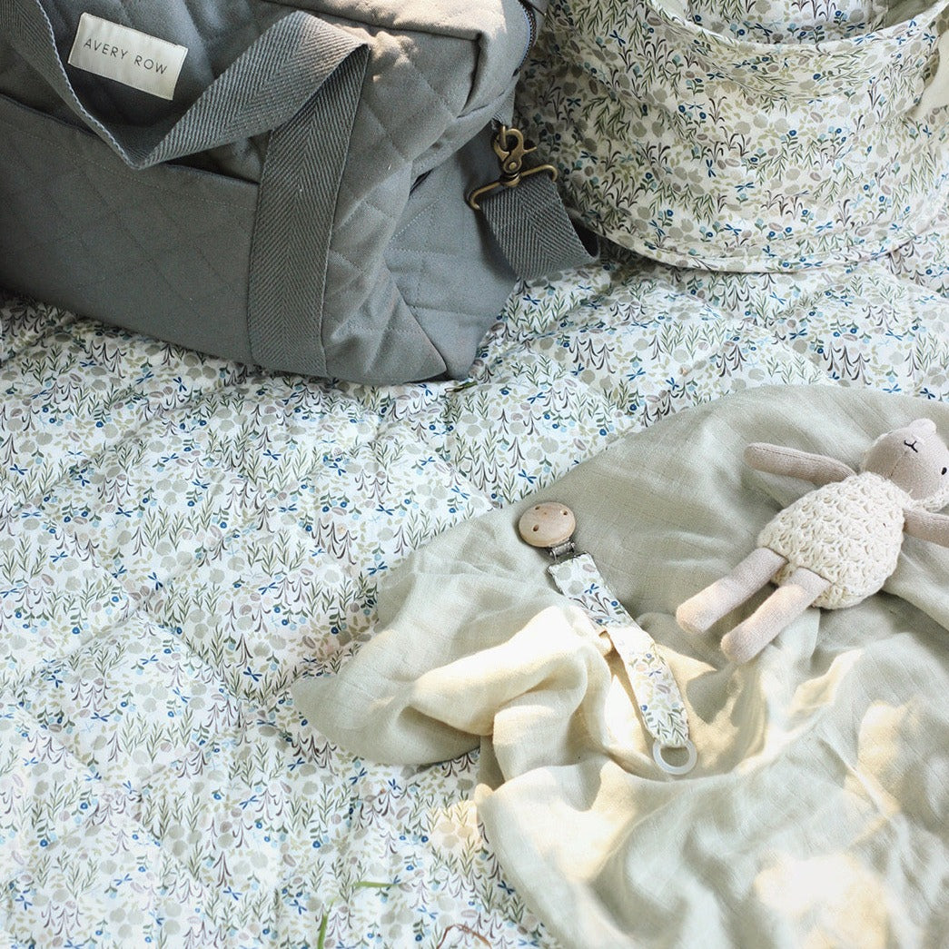 Avery Row Stay & Play Mat