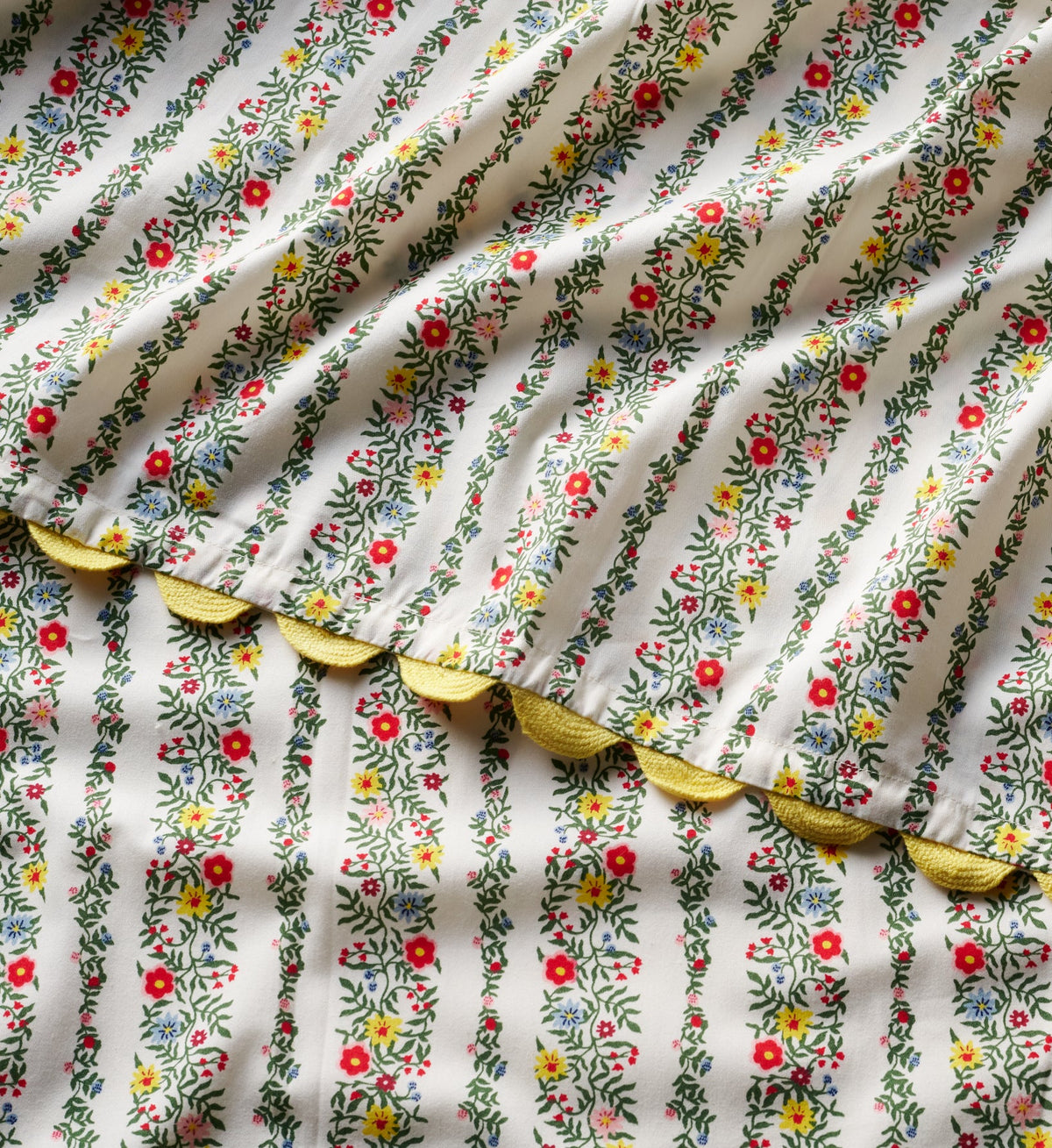 Cotton Tablecloth - Rosette