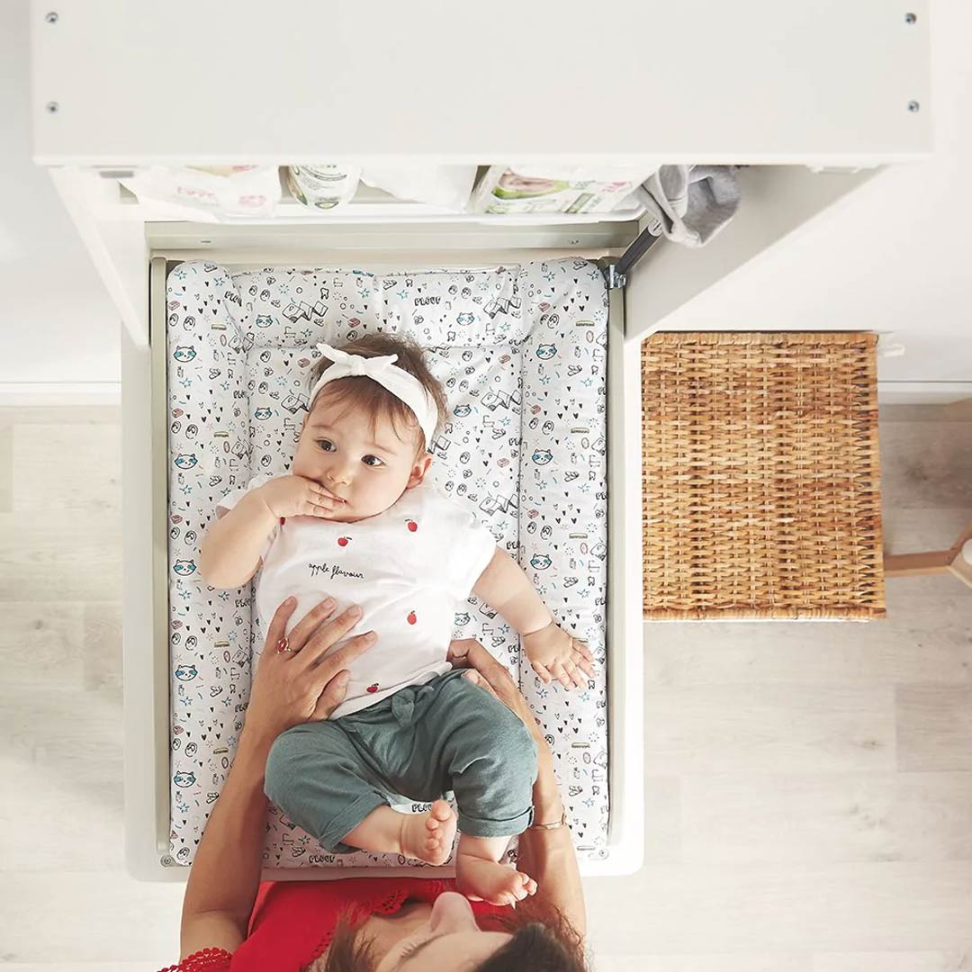 babymoov Wall Changing Table