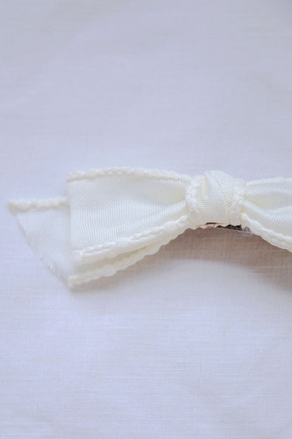 Bonnie Bow Clip White