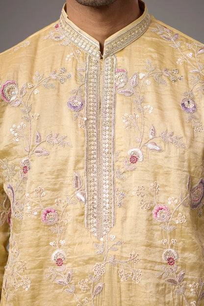 Ornate Floral Border Kurta Set – Dussehra & Wedding Wear | Mahavir NX
