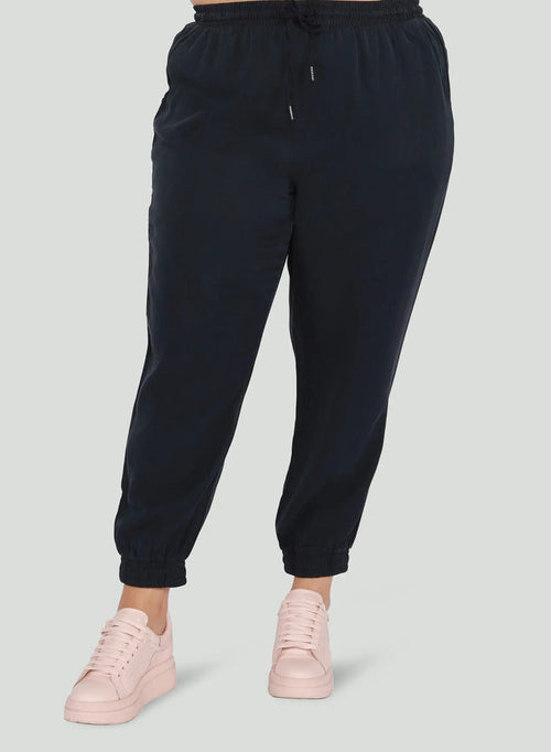 Cropped Tencel Jogger Acorn Home + Apparel