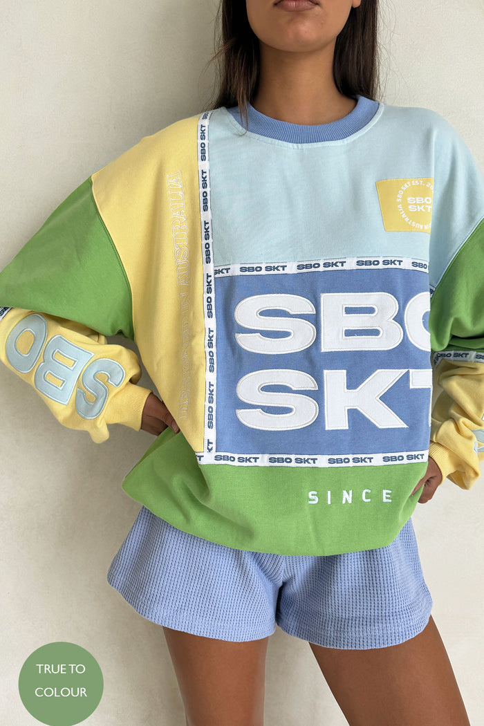 Hourglass Oversized Vintage Sweater - Blue Yellow Green
