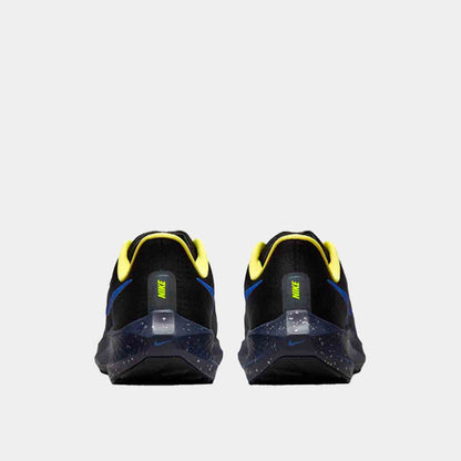 Rear view of the Men's Nike Air Zoom Pegasus 39 Running Shoes.