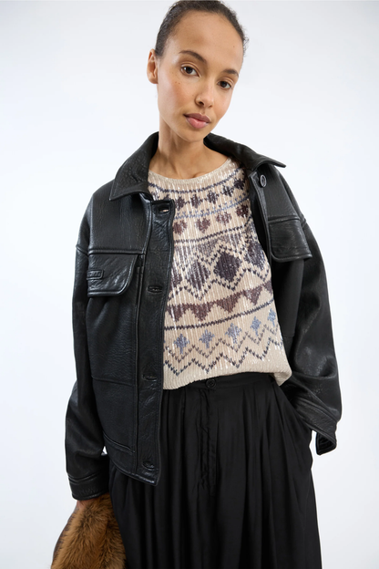 Shop the MUNTHE Vunny Top in Print Camel at Dotique. A beautifully draped printed top featuring MUNTHE's signature print, designed for effortless day-to-evening dressing.