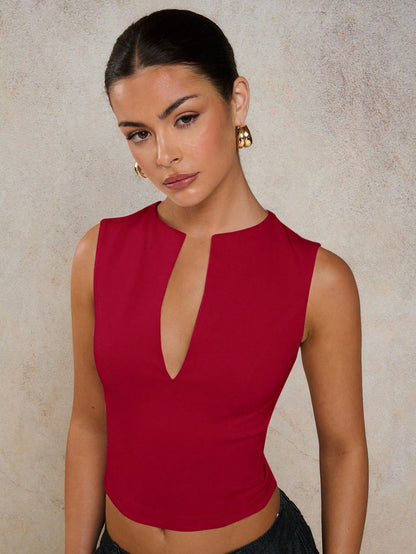 NOTCHED NECK FITTED CAMISOLE