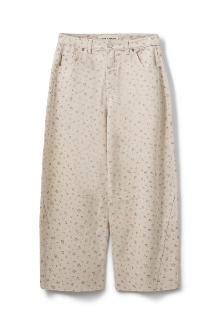 Sofie Schnoor S261216 Tomarsw Cropped Barrel Jeans Rose Flower with delicate print Shop Sofie Schnoor at Dotique