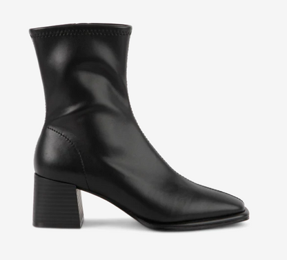 Steve Madden Pammy Boot