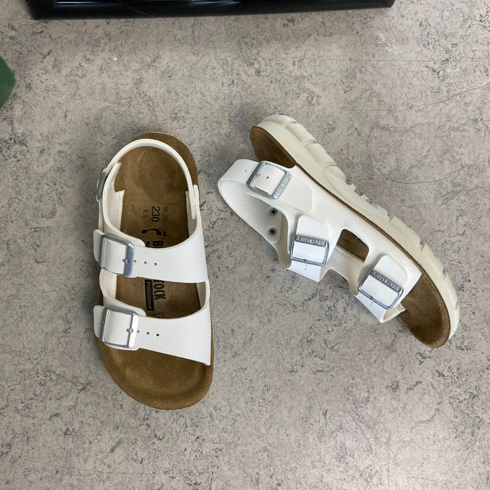 Vit Birkenstock Kano-sandal med halksäkra sulor