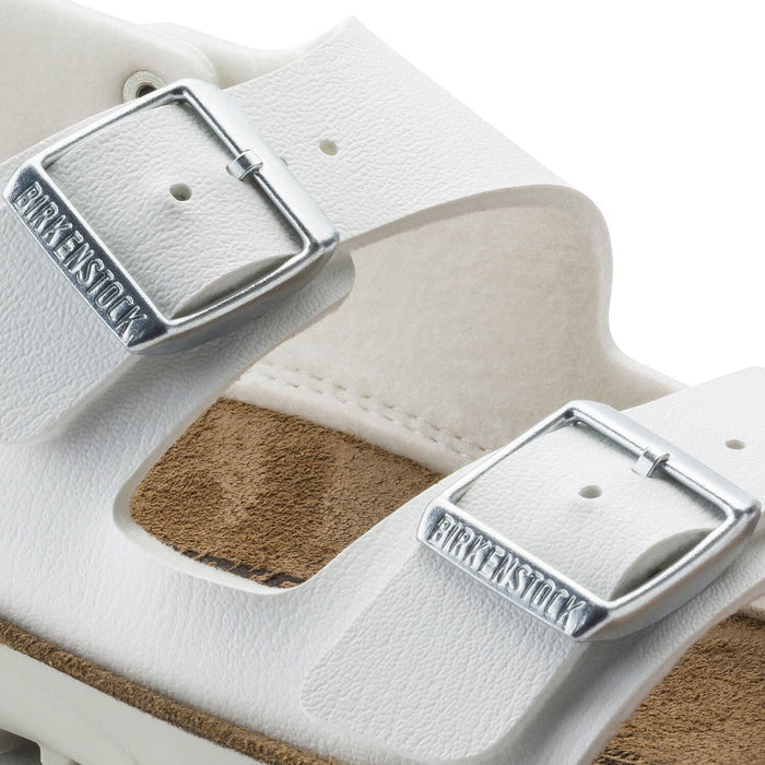 Vit Birkenstock Kano-sandal med halksäkra sulor