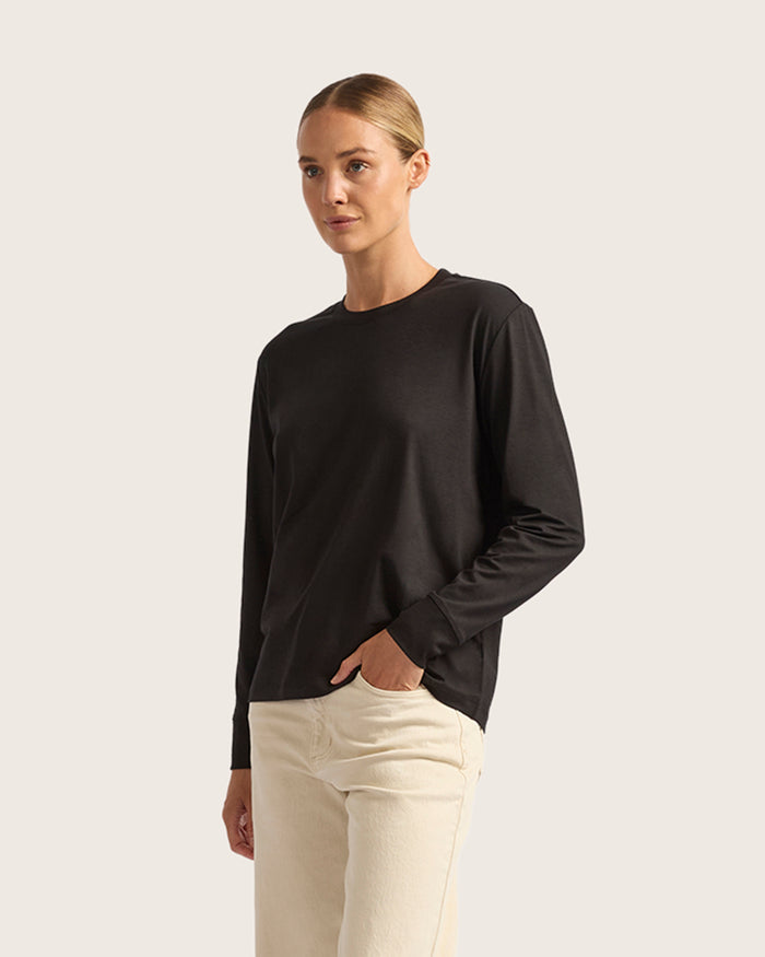 Women's Classic Long Sleeve T-Shirt - Black