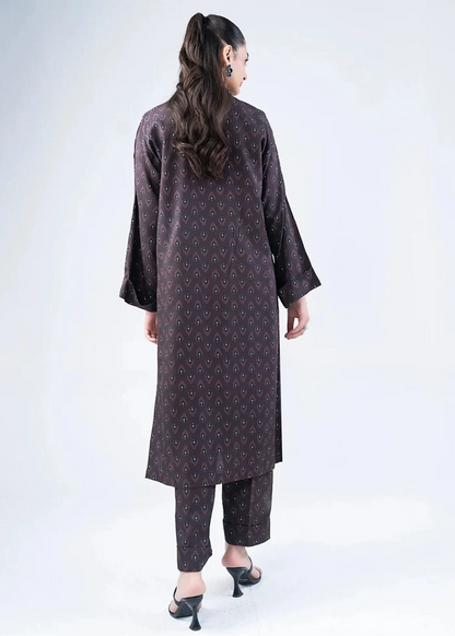 Women's winter co-ord set: long printed kurta and matching pants, back view