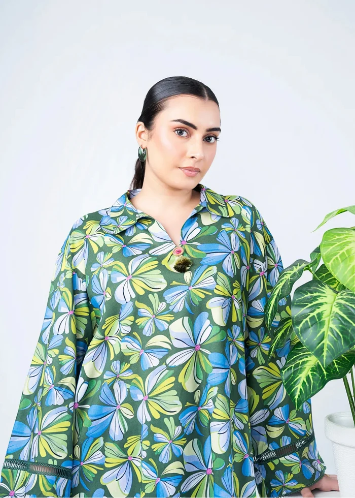 Women's co-ord set, green leaf-floral print long tunic with collar and button placket