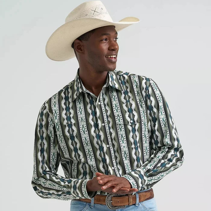 Wrangler Men's Checotah L/S Western Snap Shirt in Olivine Green