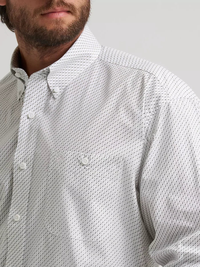 Wrangler Men's L/S George Strait Solid Button Down Shirt in White Waves